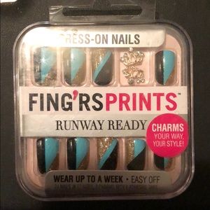 NWT Press-on nails